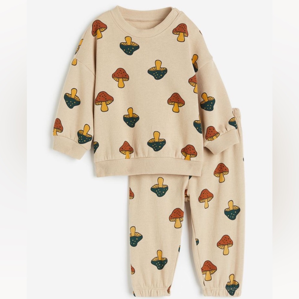 H&M mushrooms sweatshirt and sweatpants